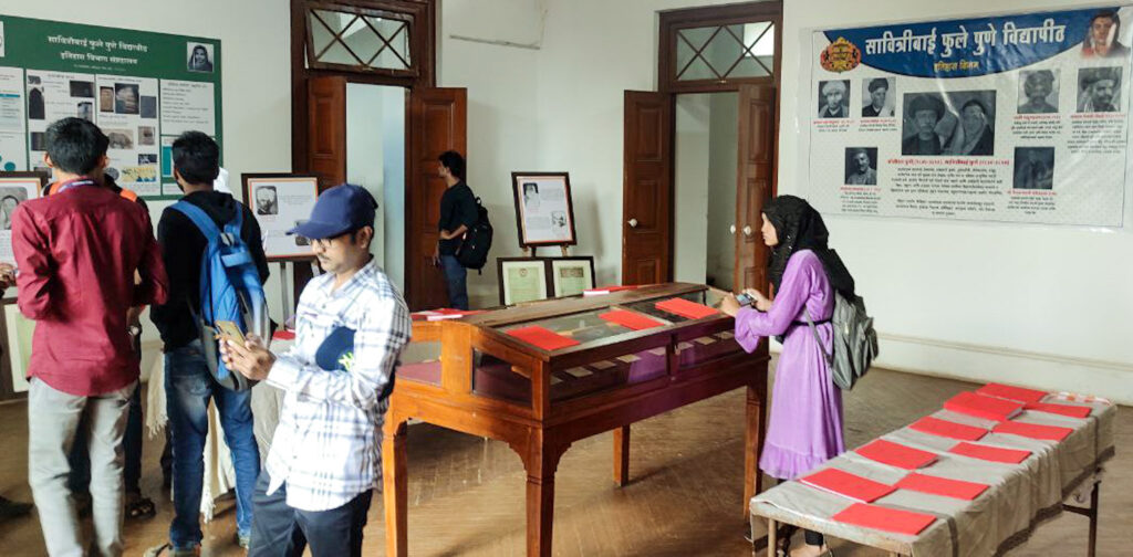 Satyashodhak Samaj exhibition at Savitribai Phule Pune University 