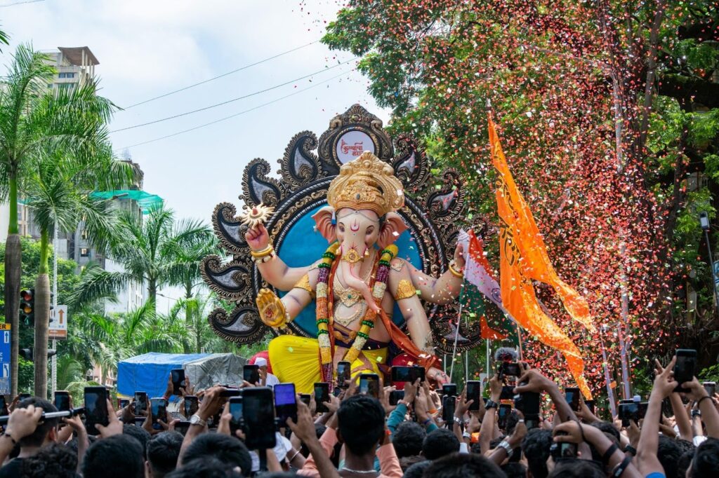 Ganapti procession
